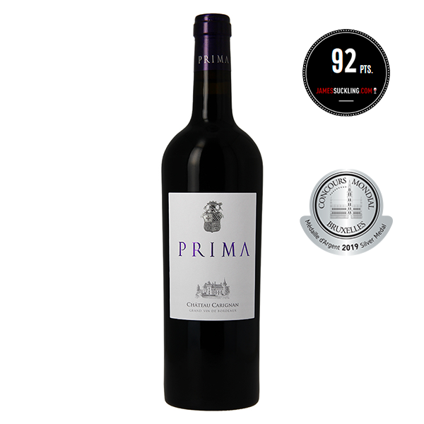 Cépages : 100% Merlot  Terroirs et vinification : La superficie de notre vignoble est de 65 hectares. Les vignes, d’un âge moyen de 45 ans, sont plantées sur des coteaux argilo-calcaires recouverts de graves caillouteuses. Toutes nos parcelles sont cultivées selon une démarche d’agriculture raisonnée et sont fertilisées par des matières organiques naturelles. Nous récoltons les raisins à maturité optimale, nous pratiquons une fermentation malolactique en cuves inox. Le vin est élevé en barriques neuves de chêne français pendant 18 mois.  Dégustation :  Le nez aux notes de toasté, café, vanille et cuir évolue sur des arômes de fruits noirs bien mûrs. Il est complexe et exprime une belle diversité d’arômes de fruits noirs. La bouche est riche et structurée, parfaitement équilibrée avec des tanins bien évolués et une belle longueur.  Savourez-le entre 16 et 18°C et conservez-le jusqu’à 15 ans.